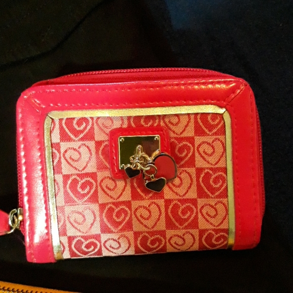 2 wallets - Picture 2 of 3